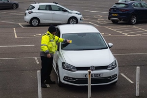 Warning - fake ticket inspectors